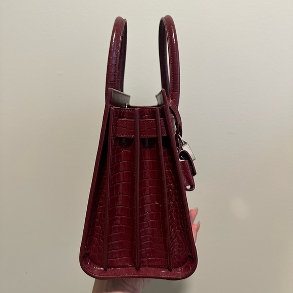 SAC DE JOUR BABY IN MATTE CROCODILE EMBOSSED LEATHER - Picture 2 of 9